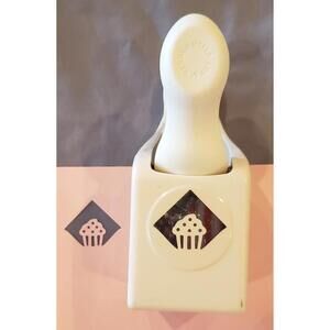 Martha Stewart Medium Cupcake Corner Paper Punch Scrapbooking Crafts